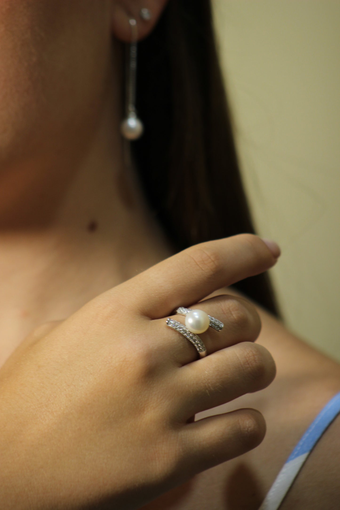 Anillo de plata con perla