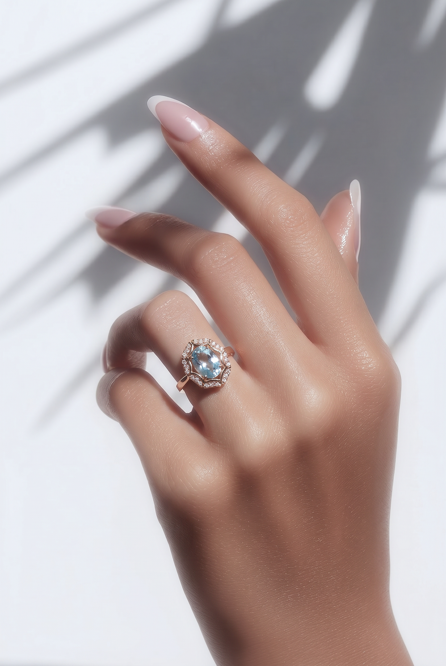 Anillo con Topacio  y Circonitas